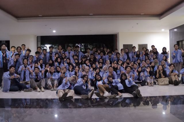 MEWUJUDKAN KONTRIBUSI NYATA BEM ITS DI BIDANG SOSIAL